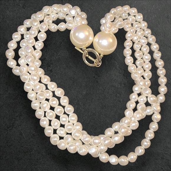 Chunky 4 Strand Faux Pearl Statement Necklace 18" - Picture 3 of 5